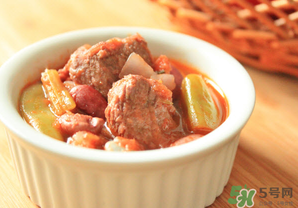 煮牛肉什么時候放鹽？燉牛肉什么時候放鹽好？