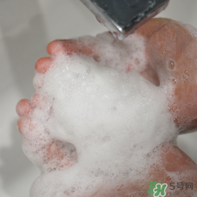 Freeplus洗面奶怎么樣？芙麗絲芳洗面奶好用嗎