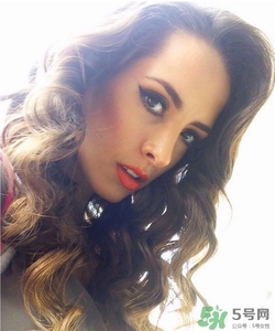 南瓜色口紅適合什么人？南瓜色口紅適合什么膚色？