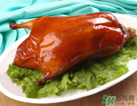 ?烤鴨和柿子能一起吃嗎？吃完烤鴨能吃柿子嗎？