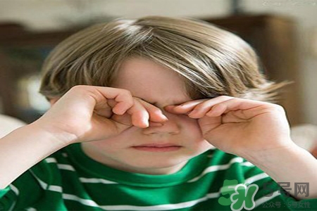 孩子為什么老眨眼睛？孩子總眨眼睛怎么回事？