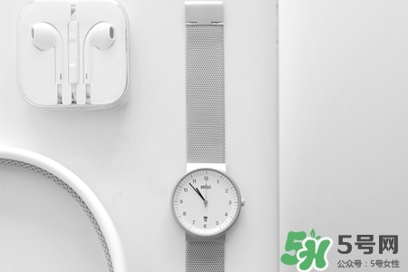 年輕人適合戴什么手表？適合年輕人的5款時(shí)尚簡約手表