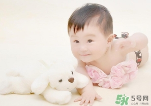 寶寶冬天臉紅怎么回事？寶寶冬天臉紅怎么辦？