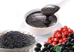 黑豆磨成粉能沖著喝嗎?黑豆磨成粉還有營養(yǎng)嗎 黑豆磨成粉能沖著喝嗎?黑豆磨成粉還有營養(yǎng)嗎