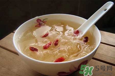 銀耳湯怎么做好吃？銀耳湯怎么吃最有營(yíng)養(yǎng)？