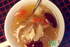 喝銀耳湯能補(bǔ)充膠原蛋白嗎？補(bǔ)充膠原蛋白的食物有哪些？