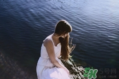 有頸紋怎么辦？頸紋怎么消除？