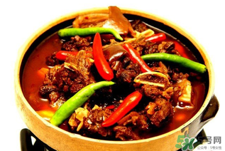 狗肉和什么一起吃最好？狗肉和什么一起燉好吃？