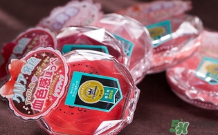 canmake腮紅膏怎么用？canmake腮紅膏使用方法