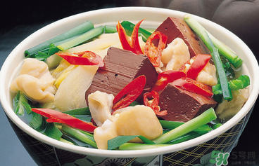 豬血和豆腐能一起吃嗎？豬血可以和豆腐一起吃嗎？