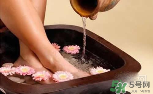 頭發(fā)沒干睡覺頭疼怎么辦？頭發(fā)沒干睡覺頭疼怎么緩解