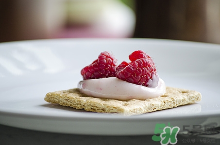 胃炎可以吃年糕嗎?胃炎吃年糕好嗎 胃炎可以吃年糕嗎?胃炎吃年糕好嗎