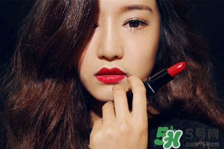 冬天適合什么顏色的口紅？冬天涂什么顏色口紅好看？