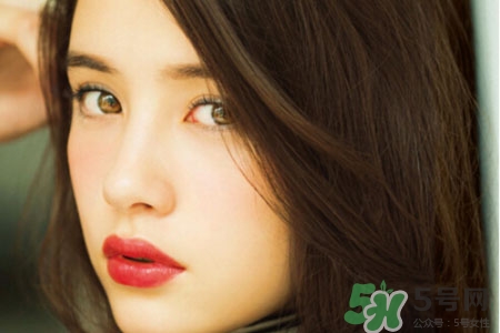 冬天適合什么顏色的頭發(fā)？冬天染什么顏色的頭發(fā)好看？