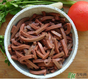 坐月子可以吃羊血嗎？坐月子能吃羊血嗎？