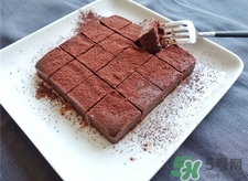 生巧克力是什么?生巧克力和熟巧克力區(qū)別 生巧克力是什么?生巧克力和熟巧克力區(qū)別