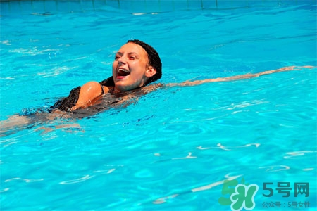 冬泳能減肥嗎？冬泳減肥有訣竅