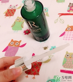 赫蓮娜綠寶瓶怎么用？赫蓮娜綠寶瓶精華使用方法