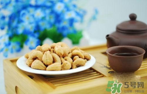 腰果是生吃好還是熟吃好？腰果生吃熟吃哪個(gè)更好吃更營養(yǎng)？