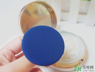 愛敬和luna哪個好？age20s和luna的區(qū)別