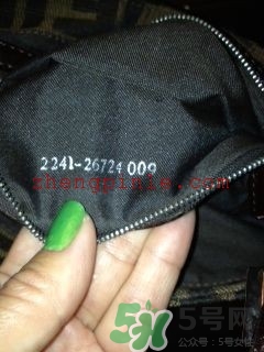 芬迪包包真假怎么辨別?Fendi包包真假對比圖 芬迪包包真假怎么辨別?Fendi包包真假對比圖