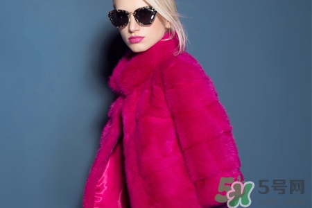 貂皮大衣皮子發(fā)硬怎么回事？貂皮大衣皮子有點(diǎn)發(fā)硬了怎么辦？