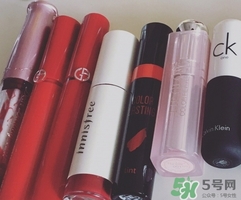 涂唇釉之前涂什么?涂唇釉需要打底嗎? 涂唇釉之前涂什么?涂唇釉需要打底嗎?