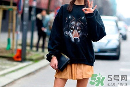 衛(wèi)衣能用洗衣機(jī)洗嗎？衛(wèi)衣可以放洗衣機(jī)洗嗎？