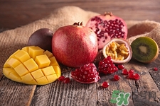 秋天吃石榴會(huì)上火嗎?秋天吃石榴有什么好處 秋天吃石榴會(huì)上火嗎?秋天吃石榴有什么好處