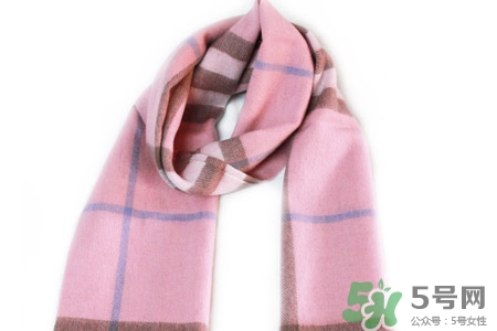 羊絨圍巾可以水洗嗎？羊絨圍巾在家能水洗嗎？