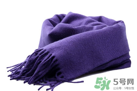 羊絨圍巾怎么保養(yǎng)？羊絨圍巾在家如何保養(yǎng)？