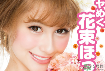 canmake花瓣腮紅珠光還是啞光好？canmake腮紅珠光好看還是啞光？