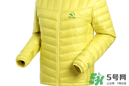 羽絨服白鴨絨好還是灰鴨絨好？羽絨服白鴨絨和灰鴨絨的區(qū)別