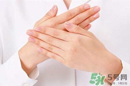 冬天洗衣服手冷怎么辦？教你洗衣不傷手的6妙招