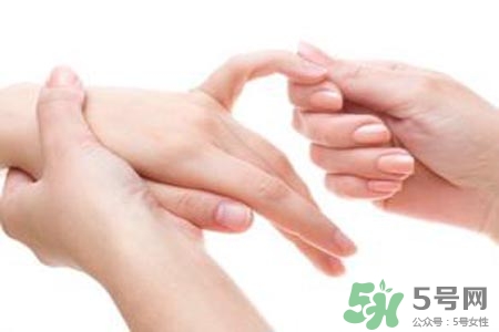 冬天洗衣服手冷怎么辦？教你洗衣不傷手的6妙招