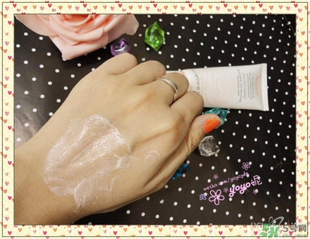 雅漾清潔面膜怎么用？雅漾毛孔清潔面膜使用方法