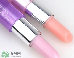 涂了潤(rùn)唇膏還可以吃嗎?涂了潤(rùn)唇膏怎么吃東西? 涂了潤(rùn)唇膏還可以吃嗎?涂了潤(rùn)唇膏怎么吃東西?