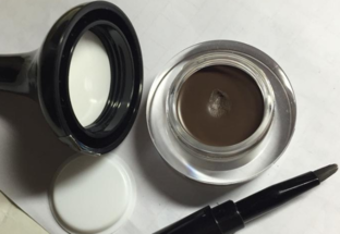 魔法森林眼線膏好用嗎？魔法森林眼線膏會(huì)暈嗎？