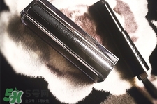 紀(jì)梵希新禁忌之吻唇膏有幾個(gè)顏色？紀(jì)梵希禁忌之吻唇膏新舊區(qū)別