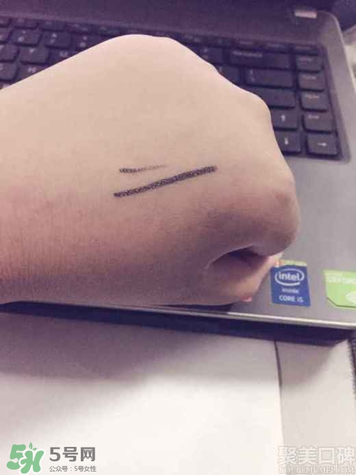 forencos眼線筆怎么用？forencos眼線筆使用方法