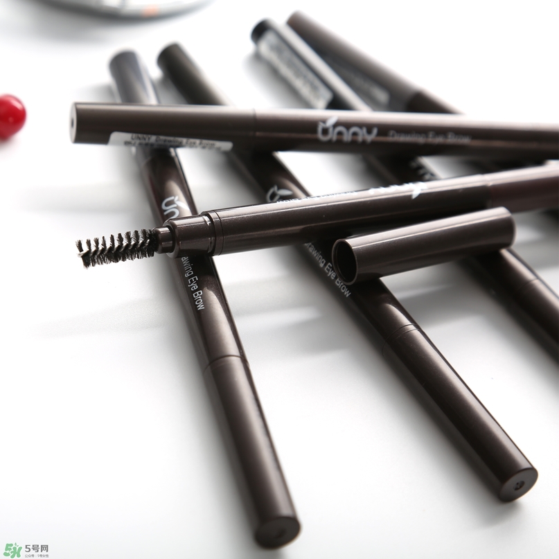 Unny眉筆怎么樣？Unny眉筆試色色號