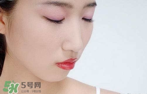 腮紅怎么打顯臉小?腮紅怎么打圖解 腮紅怎么打顯臉小?腮紅怎么打圖解