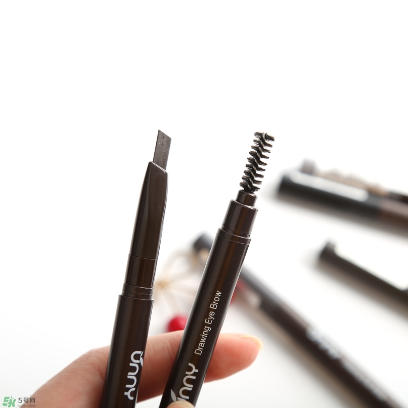 Unny眉筆怎么樣？Unny眉筆試色色號