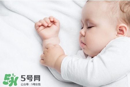 產(chǎn)后胸部下垂什么原因？產(chǎn)后胸部下垂怎么辦？