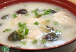 皮蛋瘦肉粥的營養(yǎng)價(jià)值 皮蛋瘦肉粥的功效與作用及做法 皮蛋瘦肉粥的營養(yǎng)價(jià)值 皮蛋瘦肉粥的功效與作用及做法