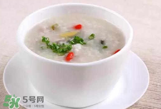 葛木養(yǎng)生粥的營(yíng)養(yǎng)價(jià)值 葛木養(yǎng)生粥的功效與作用及做法 葛木養(yǎng)生粥的營(yíng)養(yǎng)價(jià)值 葛木養(yǎng)生粥的功效與作用及做法