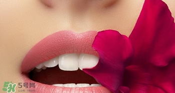 美寶蓮好氣色輕唇膏哪個顏色好看？美寶蓮好氣色輕唇膏試色