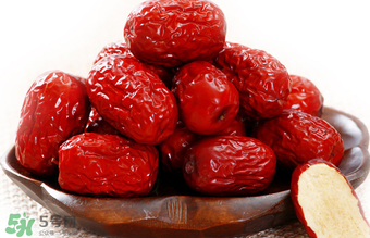 灰棗和紅棗哪種營養(yǎng)高？灰棗和紅棗哪個補(bǔ)血呢？