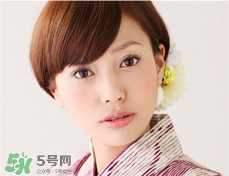 栗丘疹是怎么來的?栗丘疹和脂肪粒的區(qū)別 栗丘疹是怎么來的?栗丘疹和脂肪粒的區(qū)別