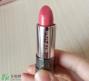 藍(lán)色之戀口紅有毒嗎？藍(lán)色之戀口紅安全嗎？